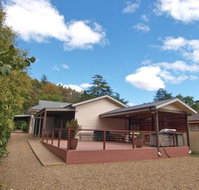 Mad on Bright - Accommodation Resorts