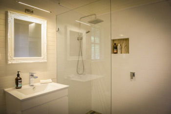 Arcadia Bed & Breakfast & Cottages - Accommodation Resorts 3