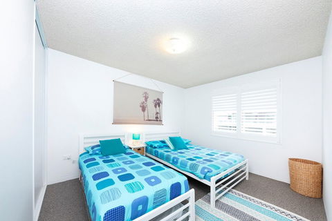Hibiscus Court Unit 4 - Accommodation Resorts 1