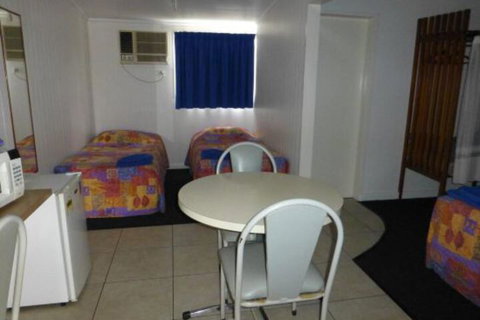 Motel Myall - Accommodation Resorts 6