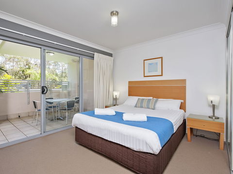 Shoal Bay Beachclub Apartments - Accommodation Resorts 6