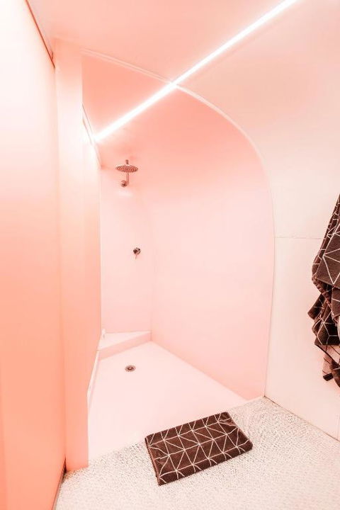 Notel - Accommodation Resorts 6