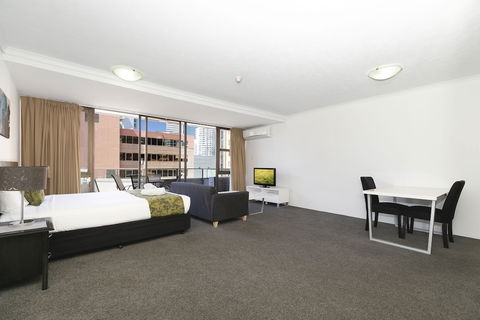 The Astor Apartments - Accommodation Resorts 1
