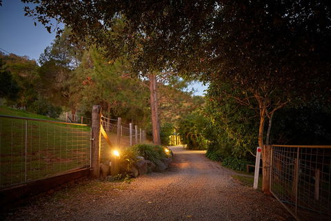 Dayboro Cottages & Llama Walks - Accommodation Resorts 1