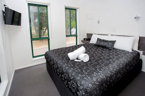Eureka Stockade Holiday Park - Accommodation Resorts 5