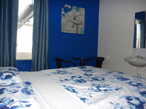 Adelaide Travellers Inn - Hostel - Accommodation Resorts 3