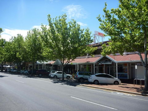 Adelaide Travellers Inn - Hostel - Accommodation Resorts 0