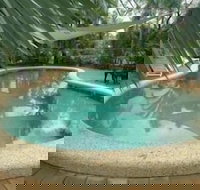 Hibiscus Lodge Bed  Breakfast