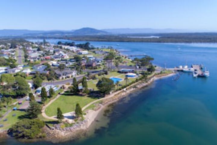 Greenwell Point NSW Accommodation Resorts