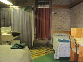 Desert Rose Inn Alice Springs - Accommodation Resorts 6