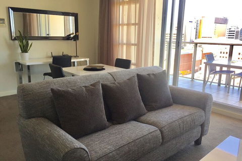 Adelaide DressCircle Apartments North Terrace - Accommodation Resorts 5