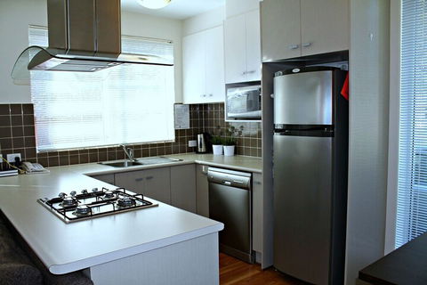 Adelaide DressCircle Apartments Childers Street - Accommodation Resorts 3