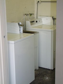 Cambridge Lodge - Hostel - Accommodation Resorts 2