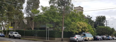 Cambridge Lodge - Hostel - Accommodation Resorts 1