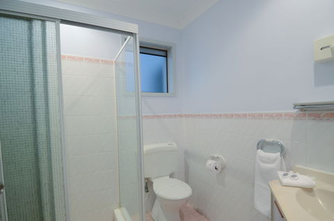 Moby Dick Waterfront Resort Motel - Accommodation Resorts 6