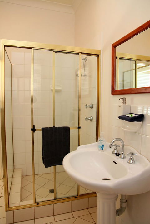 Apartments On The Park - Accommodation Resorts 3