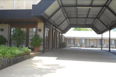 All Seasons Motor Lodge - Accommodation Resorts 1
