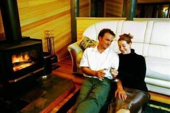 Springbrook Lyrebird Retreat - Accommodation Resorts 2
