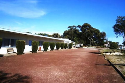 Nhill Holiday Inn - Accommodation Resorts 7