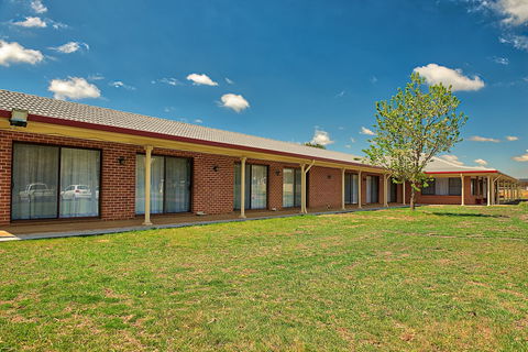 Bushmans Motor Inn - Accommodation Resorts 0