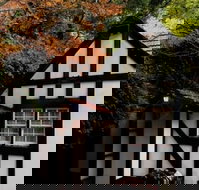 Tudor Cottages Mt Dandenong - Accommodation Resorts