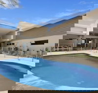 67 Orient Drive - Accommodation Resorts