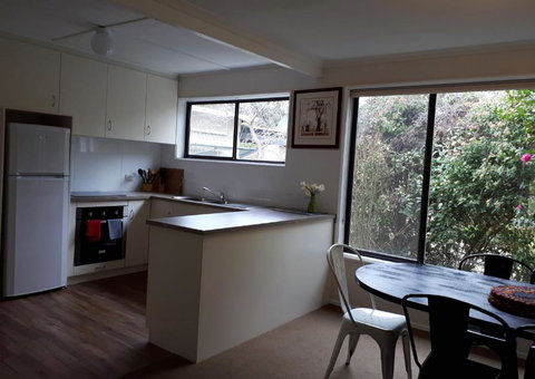 On The Banks - Accommodation Resorts 6