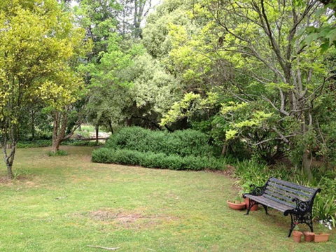 On The Banks - Accommodation Resorts 2