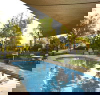 Winbi River Resort Holiday Rentals - Accommodation Resorts