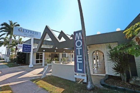 Q Express - Accommodation Resorts 0