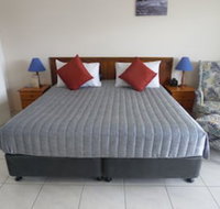 Airlie Court Units - Accommodation Resorts