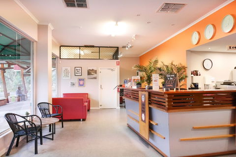 Alice Springs YHA - Hostel - Accommodation Resorts 4