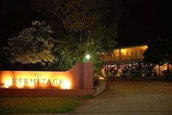 The Hermitage Motel - Accommodation Resorts 3