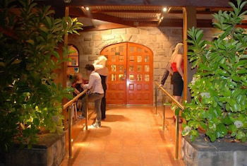 The Hermitage Motel - Accommodation Resorts 0