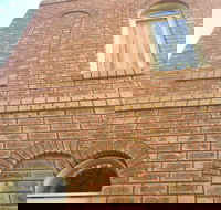 Bright on Track - Accommodation Resorts