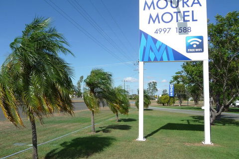 Moura Motel - Accommodation Resorts 1