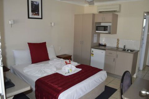 Charters Towers Motel - Accommodation Resorts 0