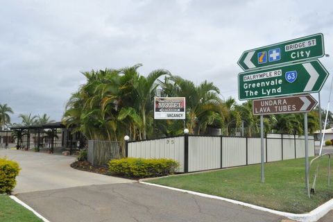 Charters Towers Motel - Accommodation Resorts 7