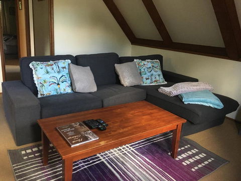 Dancing Waters Cottage - Accommodation Resorts 4