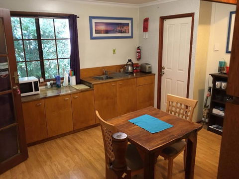 Dancing Waters Cottage - Accommodation Resorts 5