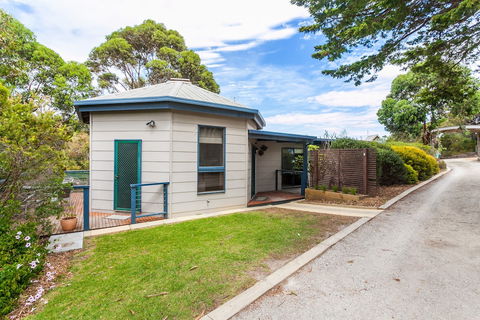 Aireys Inlet Getaway Resort - Accommodation Resorts 0