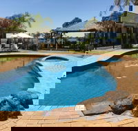 Capricorn Motor Inn - Accommodation Resorts