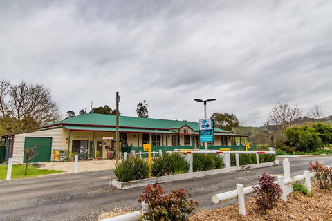 Breeze Holiday Parks - Eildon - Accommodation Resorts 2