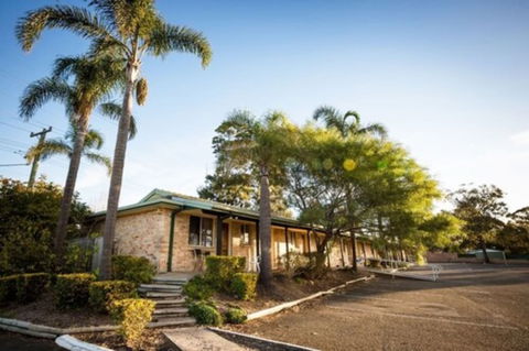 Lakeview Hotel Motel - Accommodation Resorts 0