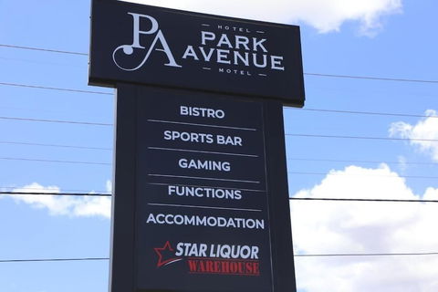 Park Avenue Hotel Motel - Accommodation Resorts 1