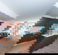 Accommodate Canberra - Metropolitan - Accommodation Resorts