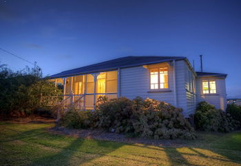 Apple Blossom Cottage - Accommodation Resorts 1