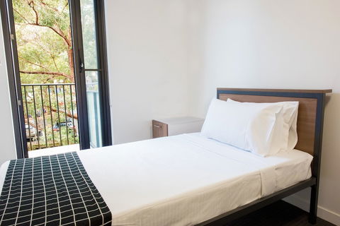 Racecourse Space Pop Up - Accommodation Resorts 4