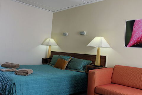Australian Motor Homes Tourist Park - Accommodation Resorts 3