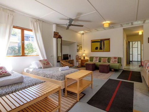 Eddies Place - Accommodation Resorts 1